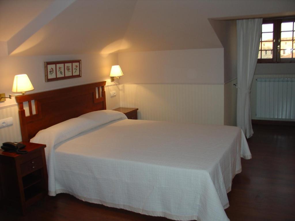 Hospederia El Fielato Hotel เอลบูร์โก เด ออสมา ภายนอก รูปภาพ